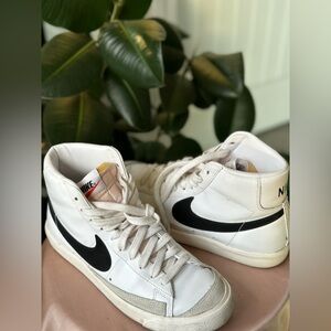Nike women’s shoes